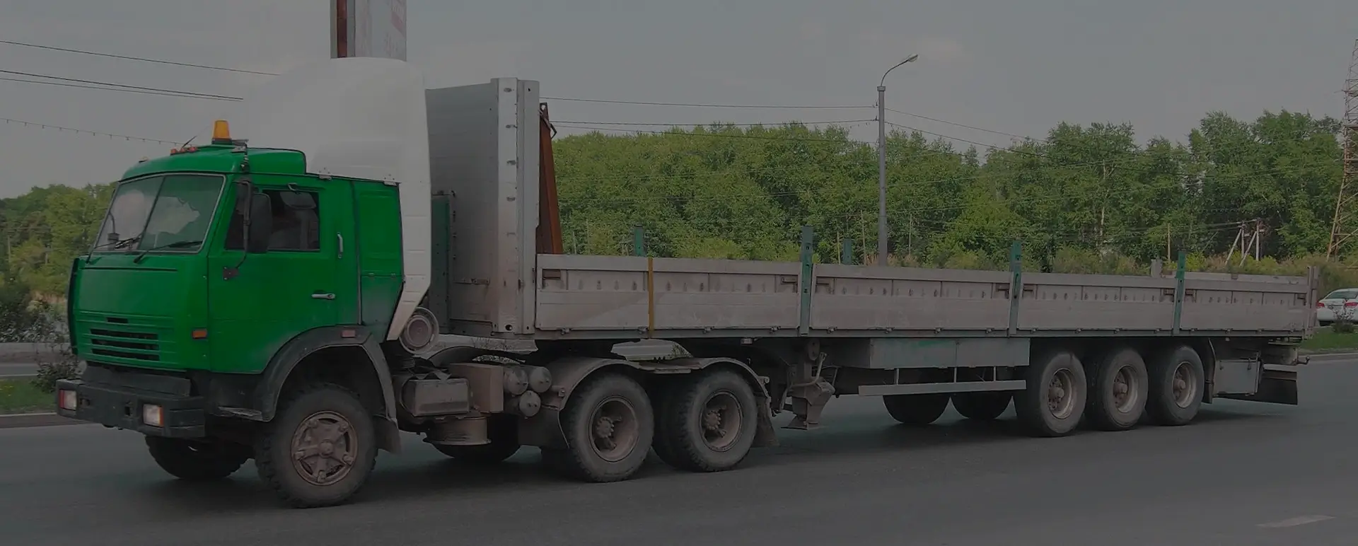 Онлайн калькулятор для расчета международной доставки грузов в селе Усть-Чарышская Пристань (Сибирский округ - Алтайский край) с услугой аренды автотранспорта